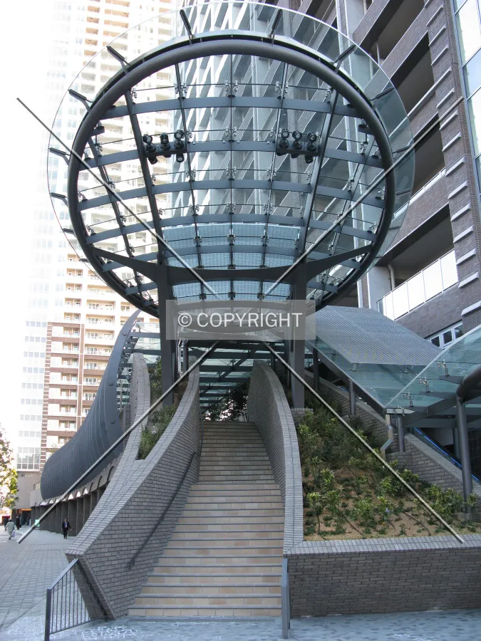 Esplanade on the north side