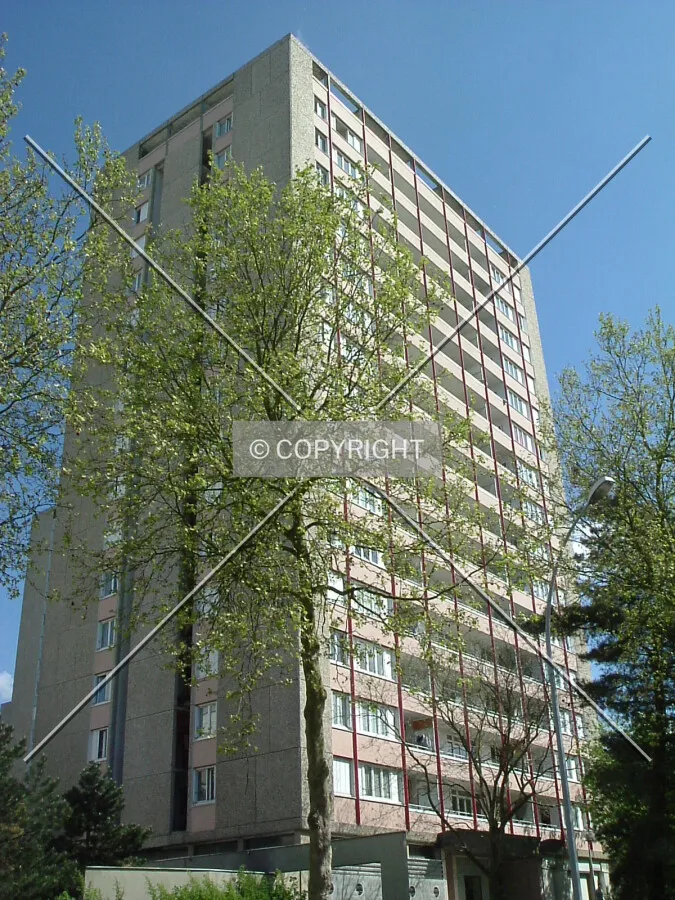 Angle nord-ouest depuis l'Avenue Général Georges S. Patton