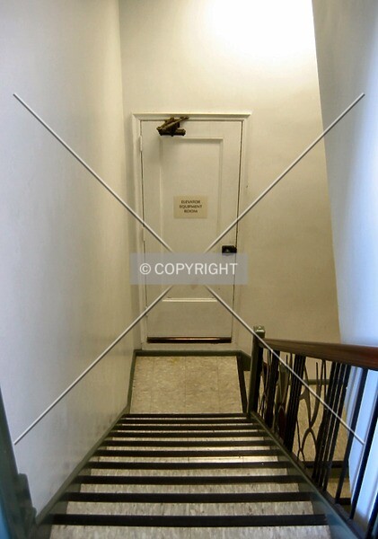 Photo 189-070-733