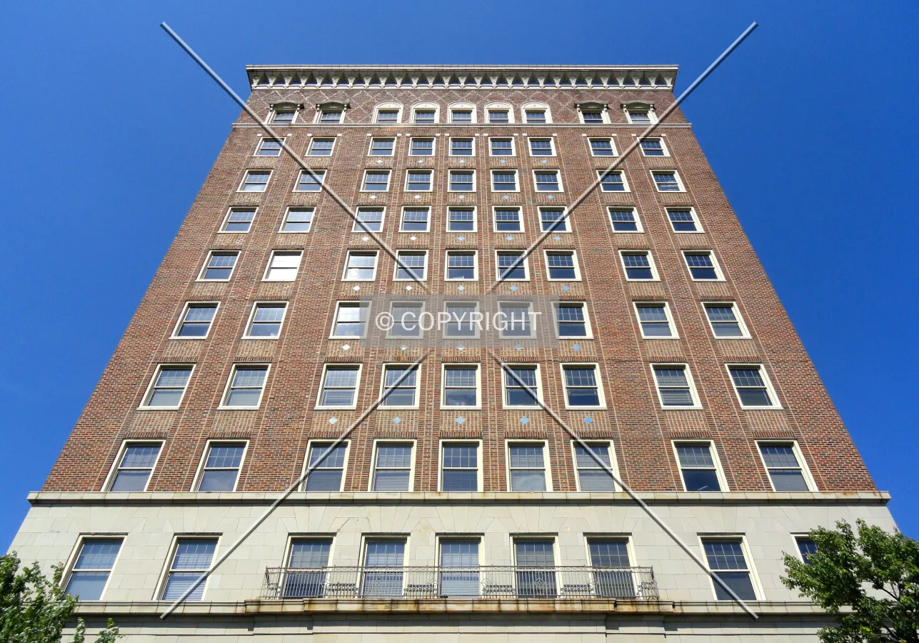 Looking up the western side from across 21st Avenue