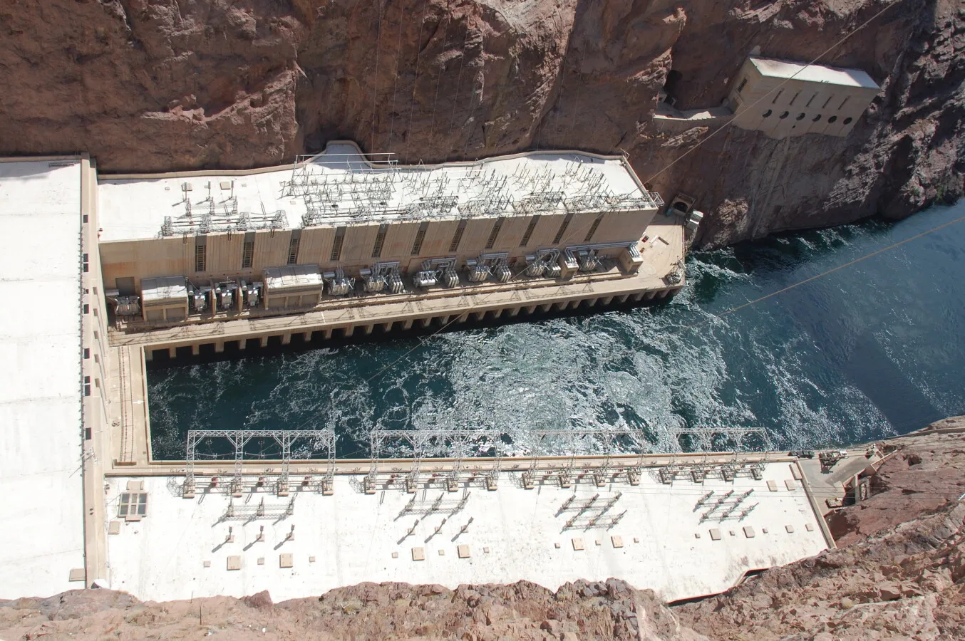 Powerhouses at the base of the dam