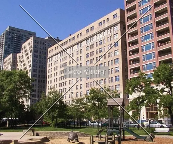 East facade from Lincoln Park