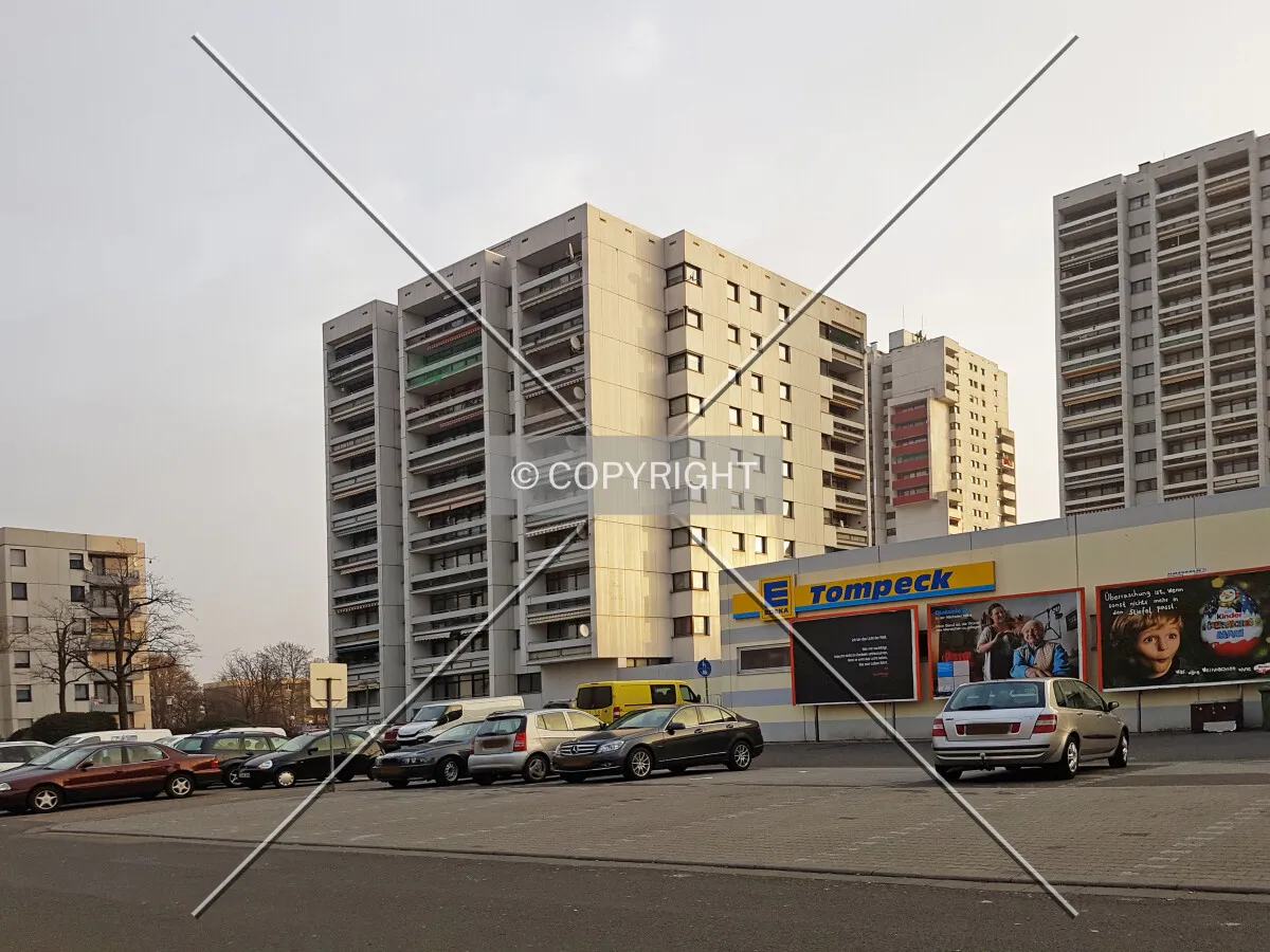 Photo 189-217-649