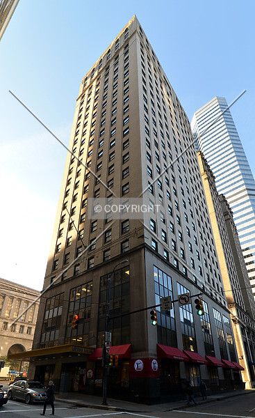 Photo 189-351-871
