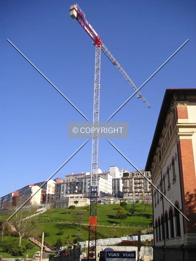 Construction crane