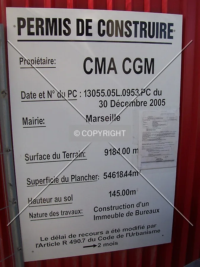 Affichage du permis de construire sur le site