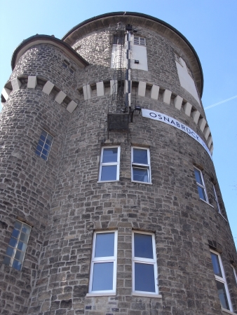 Photo 191-683-341