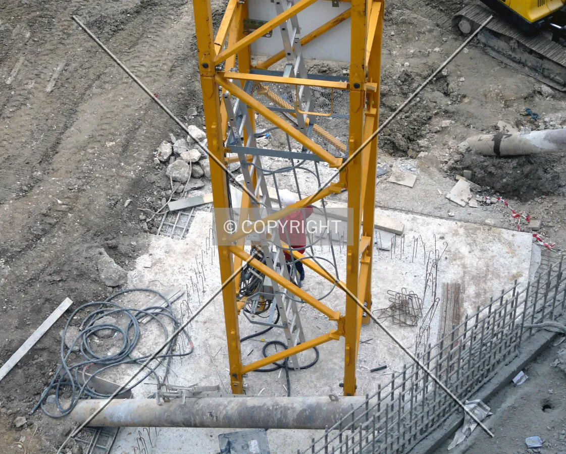 Base of the last installed crane on the west side