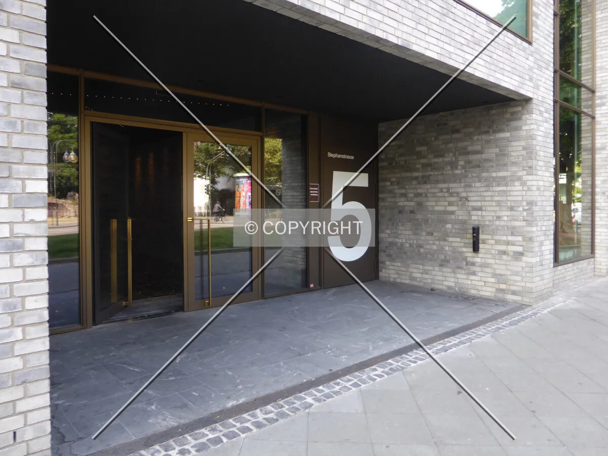 Entrance at Stephanstraße 5