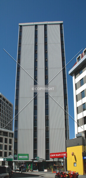 Photo 192-529-445