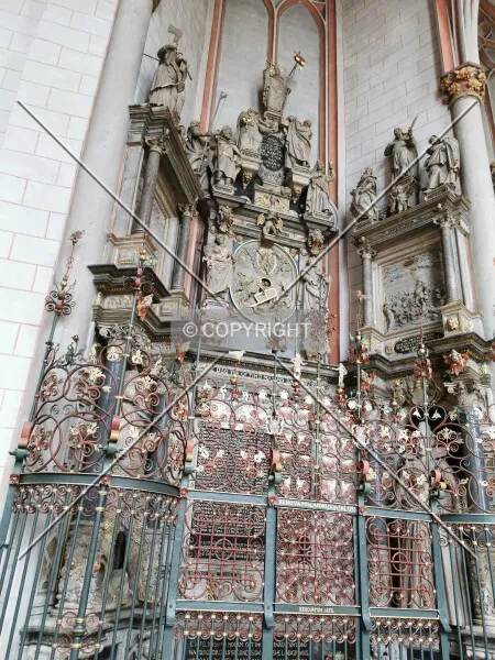 Photo 192-950-459