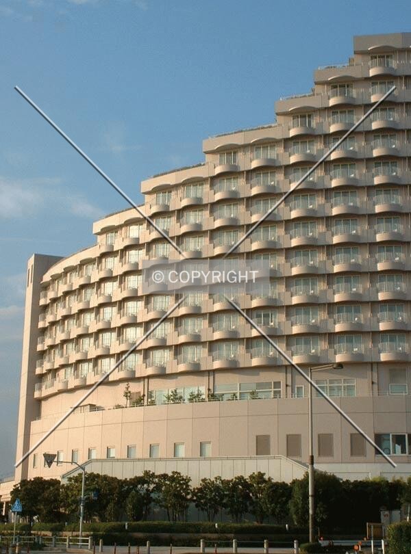 Evening light on west face, overlooking Tokyo Bay