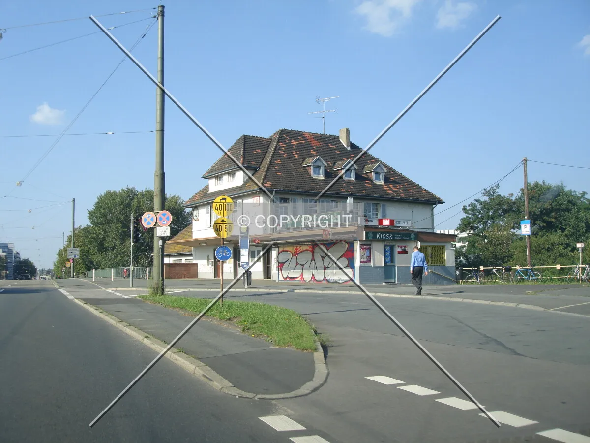 Photo 194-021-627
