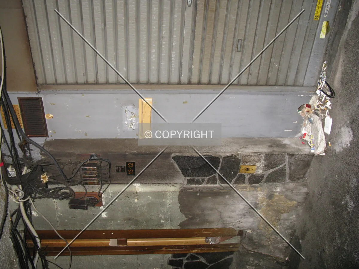 Photo 194-053-828