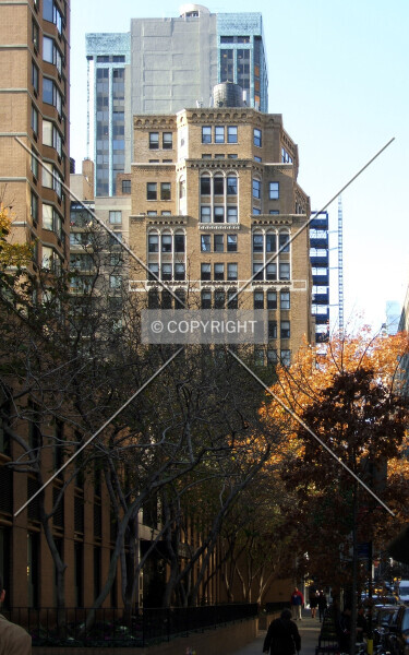 Photo 194-469-663