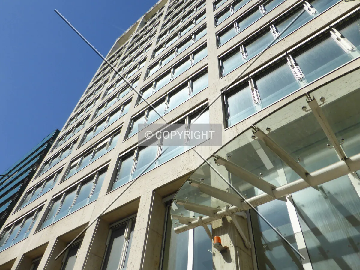 Photo 195-131-896