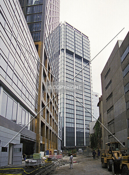 Photo 195-677-959