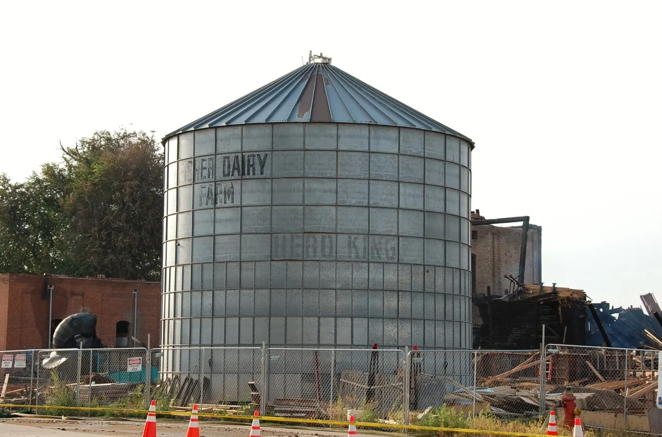 Grain bin