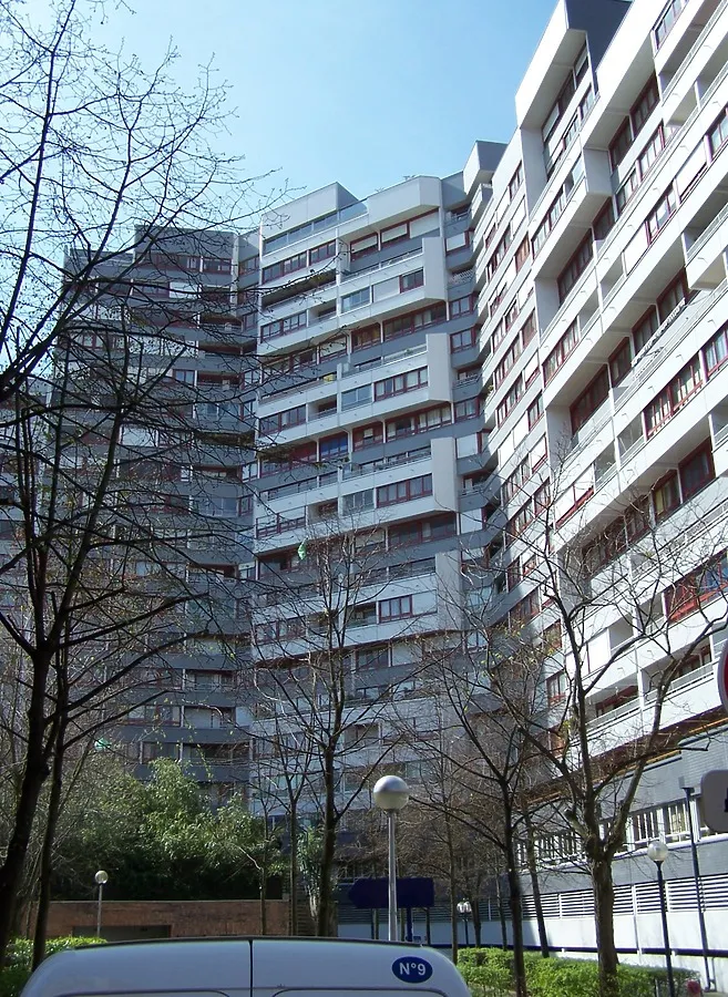 View from the main entrance at Rue Salvador Allendé
