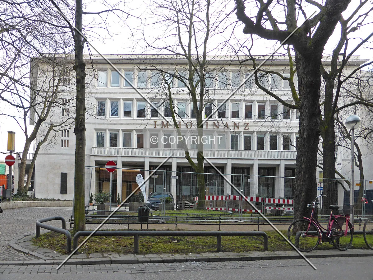 Photo 196-181-017
