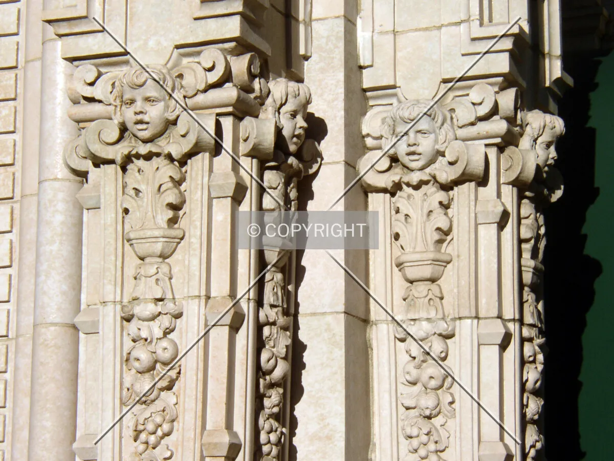 Detail of the elaborate facade at the main entrance off California Street