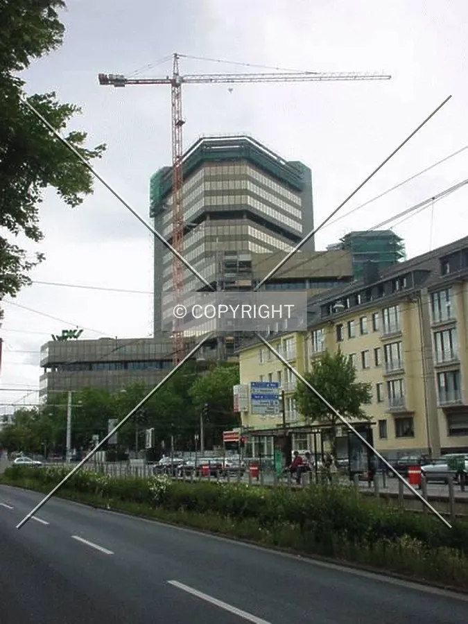 As seen from Aachener Straße during renovation