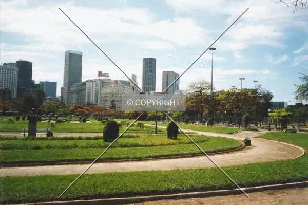 Paris Square