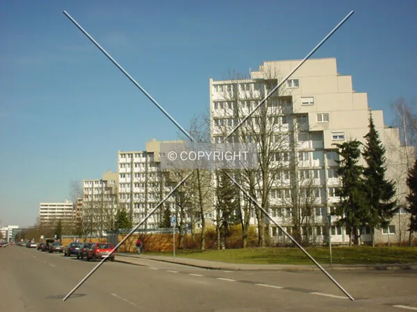 As seen from Waldeysenstraße towards Audi