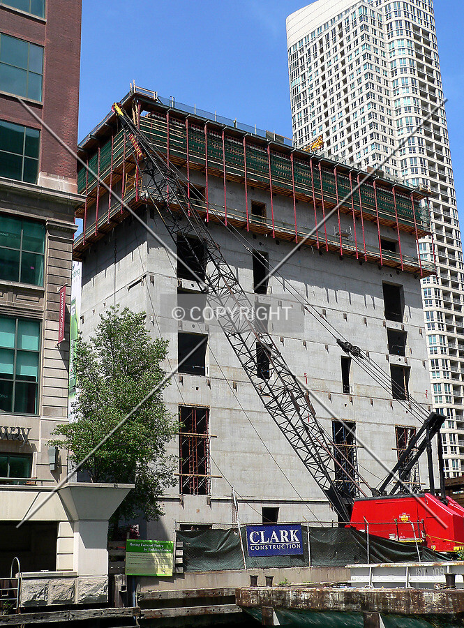 View to the northeast from the Chicago River