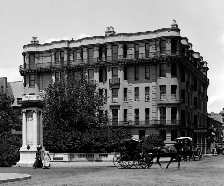 The Fensgate