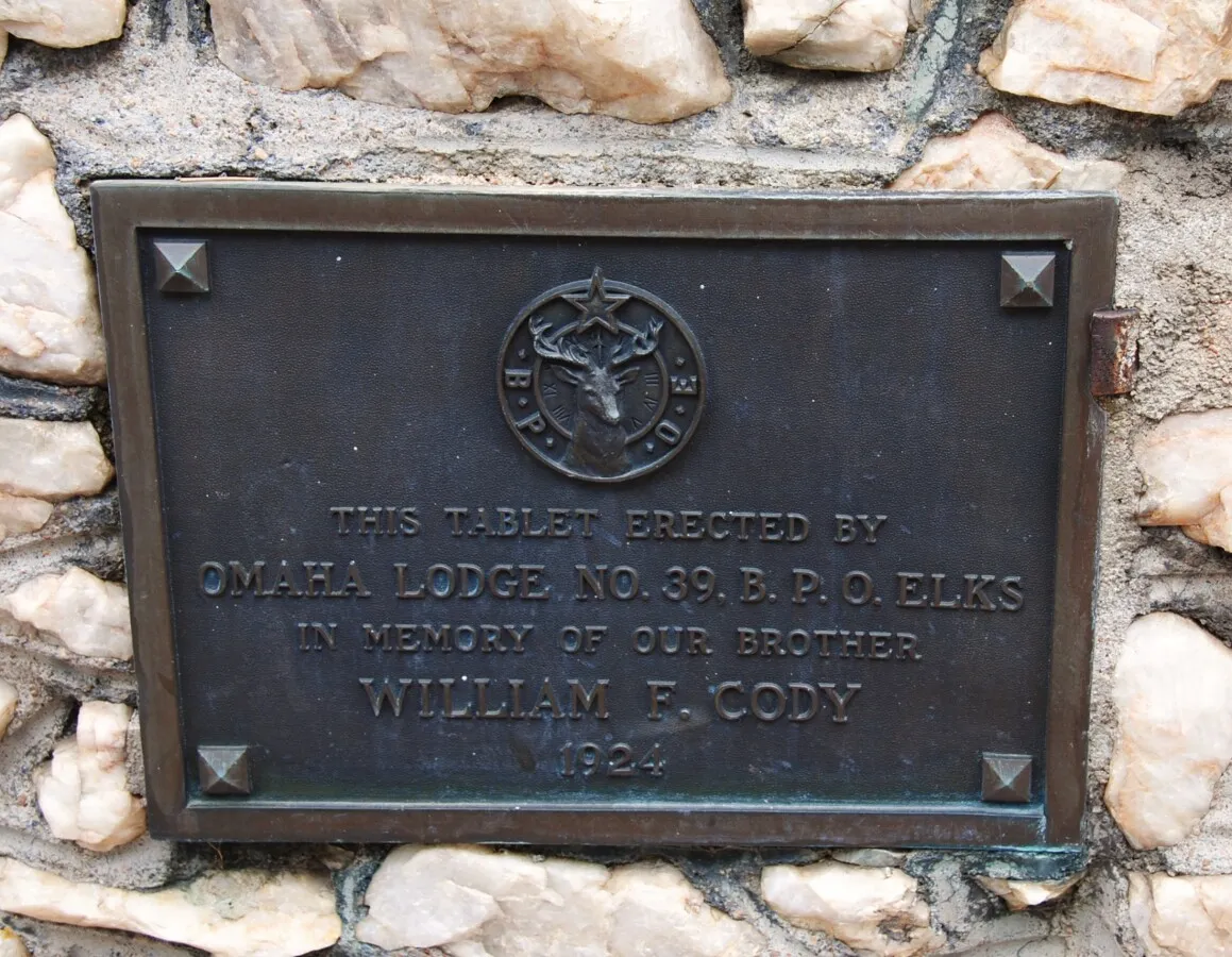 Plaque