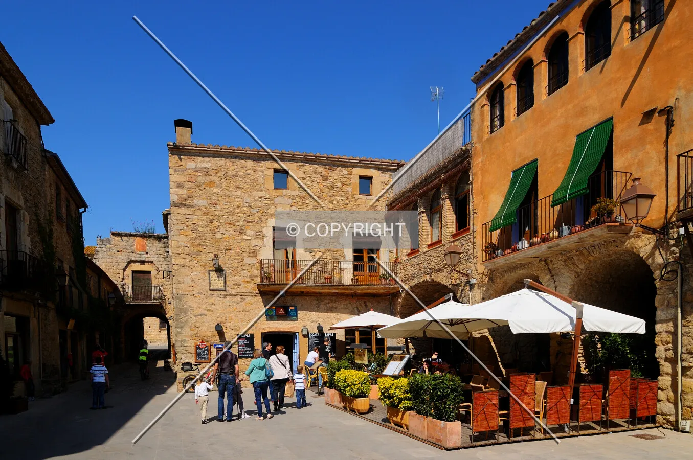 Square in Peratallada
