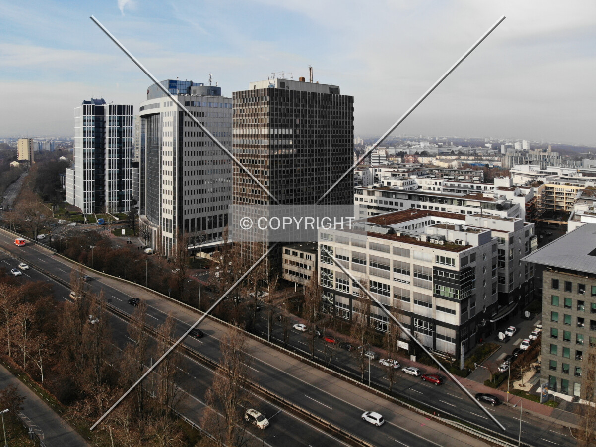 Photo 020-528-317