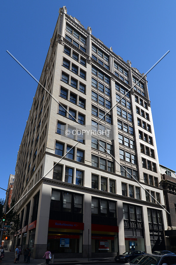 View from the southwest at Park Avenue South and 25th Street