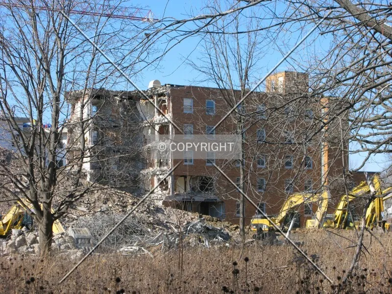 Photo 207-173-055