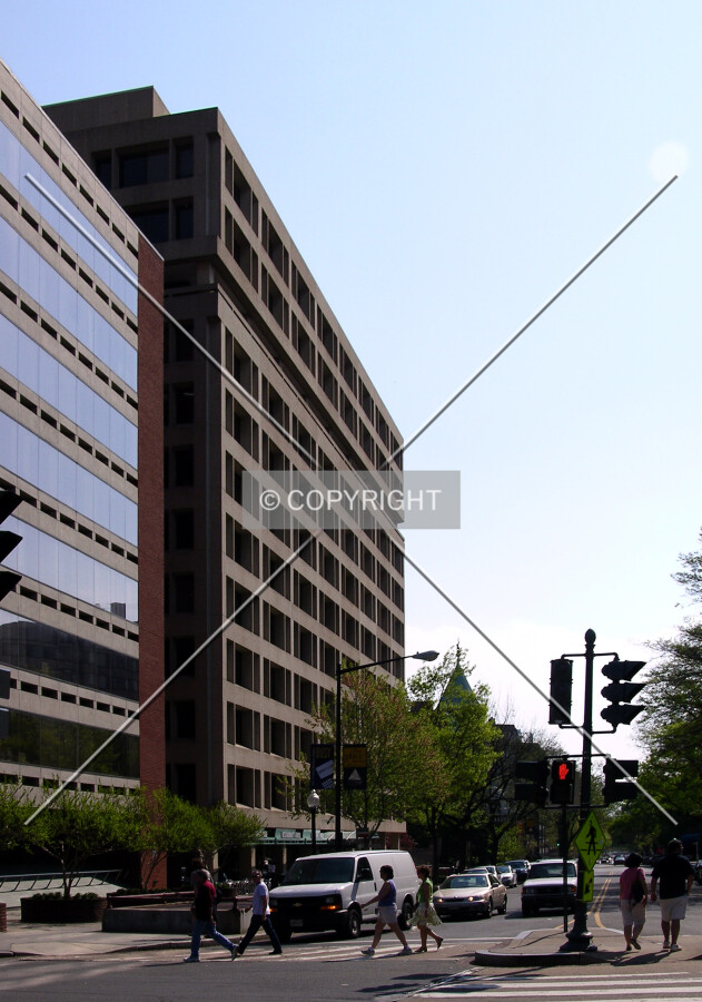 Looking south along New Hampshire Avenue NW