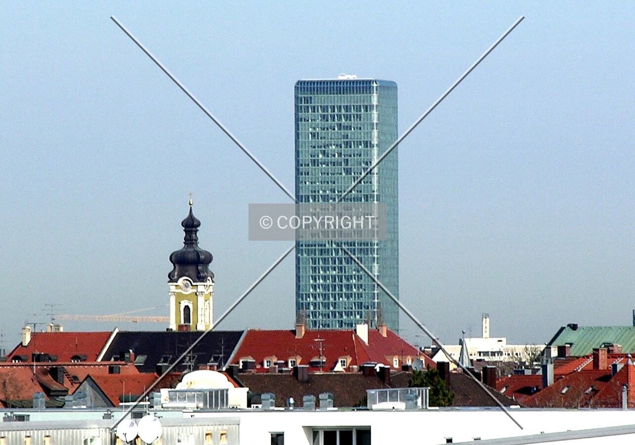 Distant view from Landsbergerstraße to the south