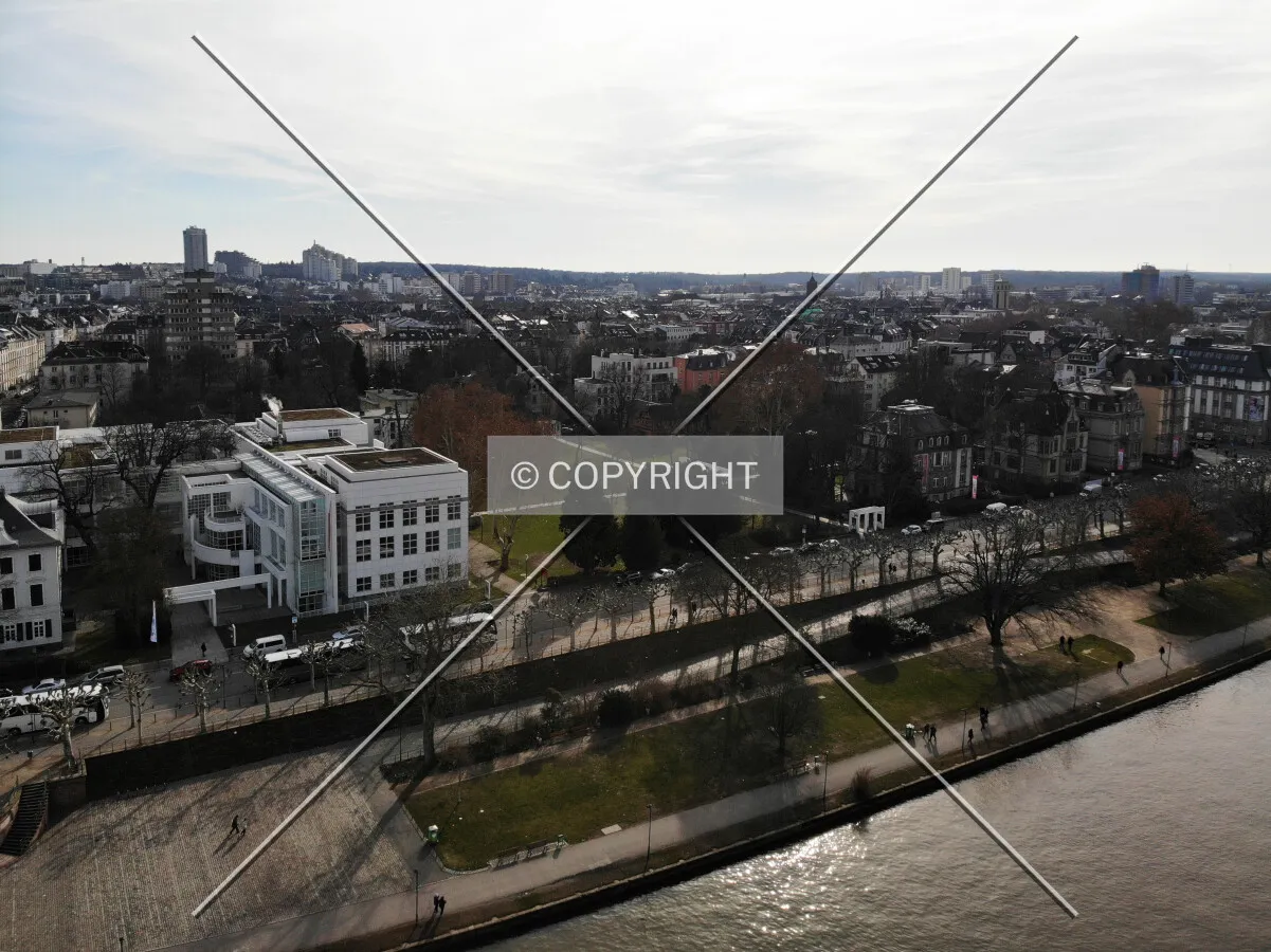 Main river shore - View over Frankfurt Sachsenhausen
