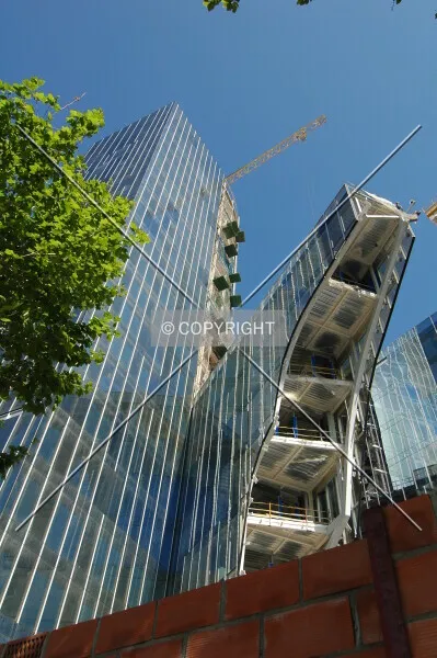 210-086-902