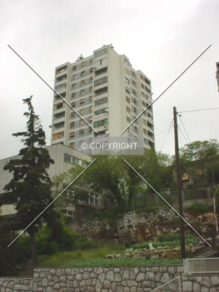 Photo 210-102-770