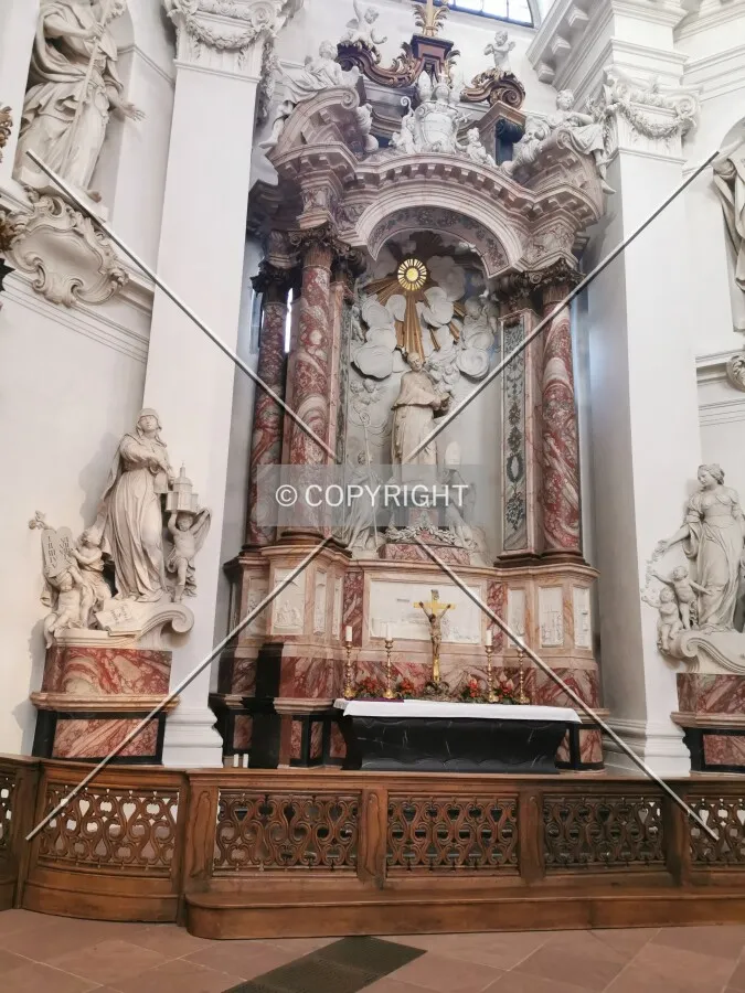 Photo 213-352-313