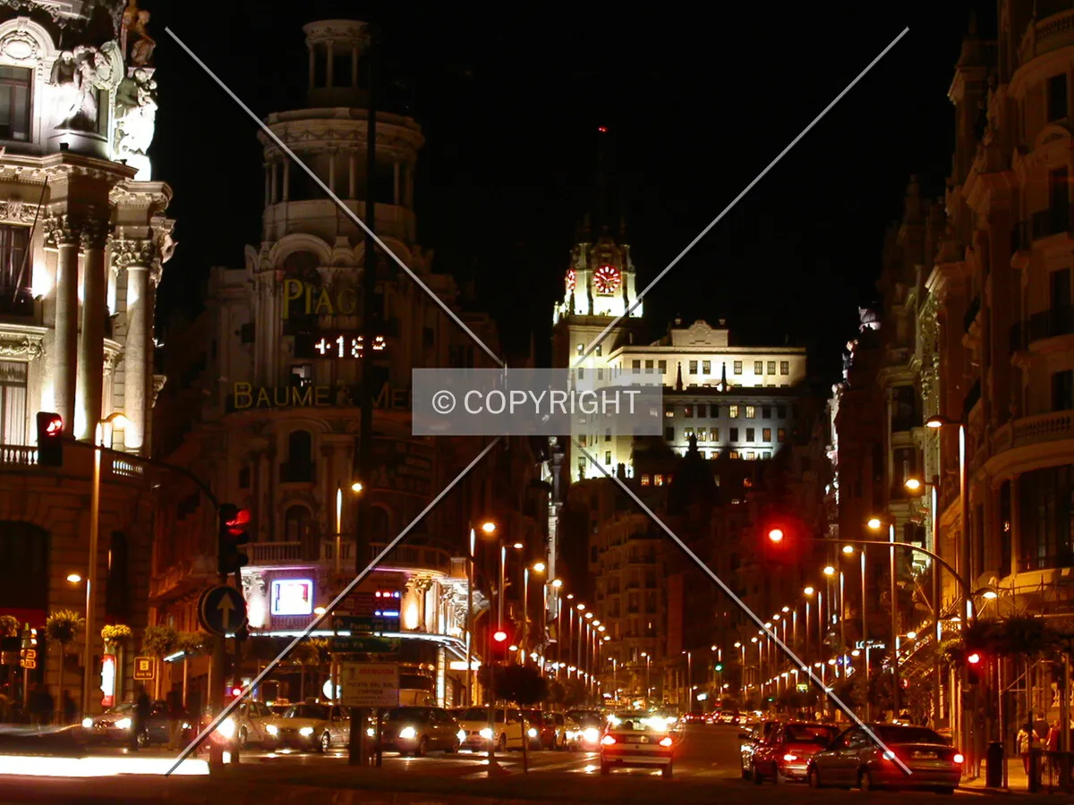 Gran Vía as seen from Alcala street
