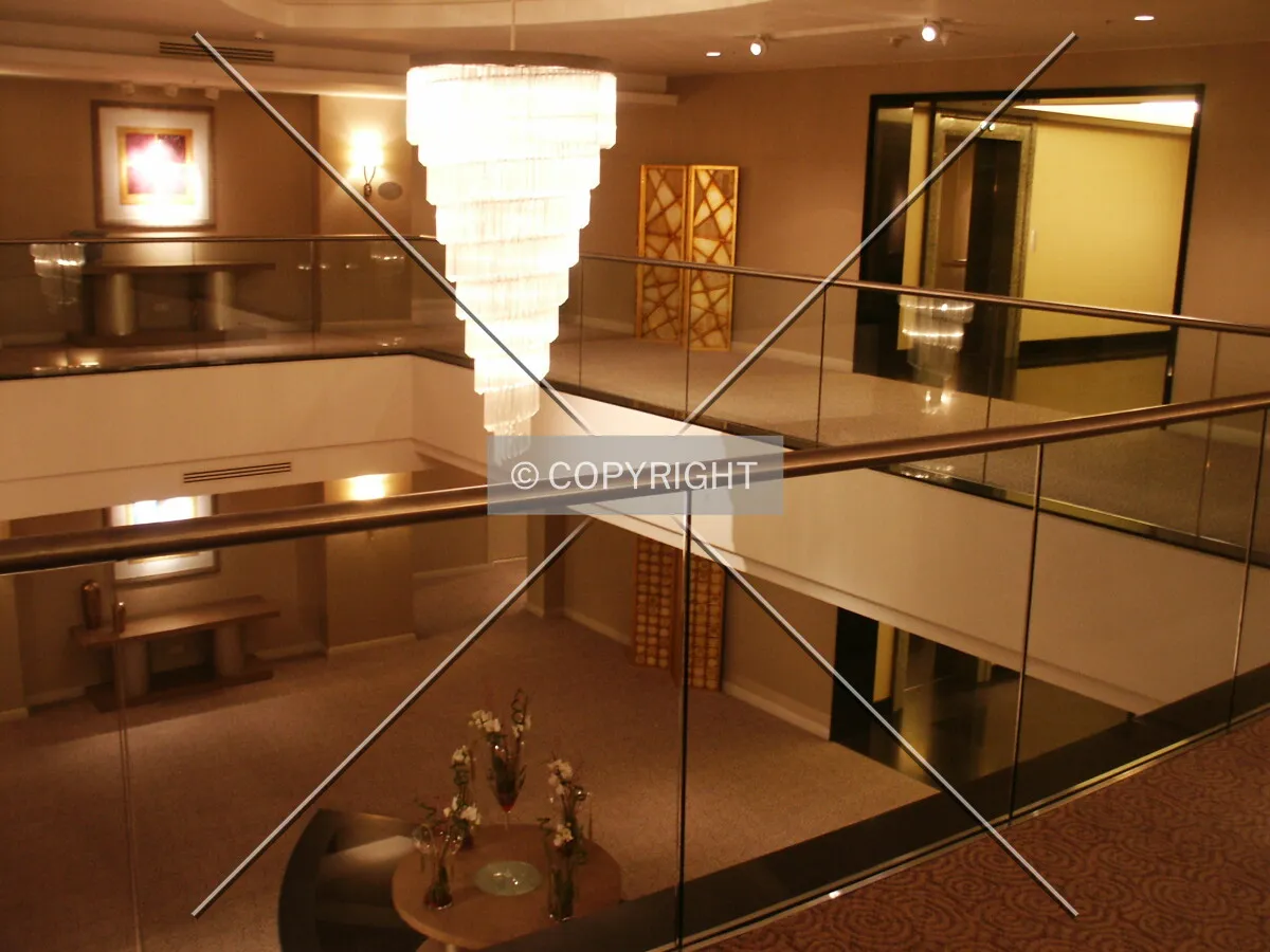 2-story opening at the core of a hotel floor