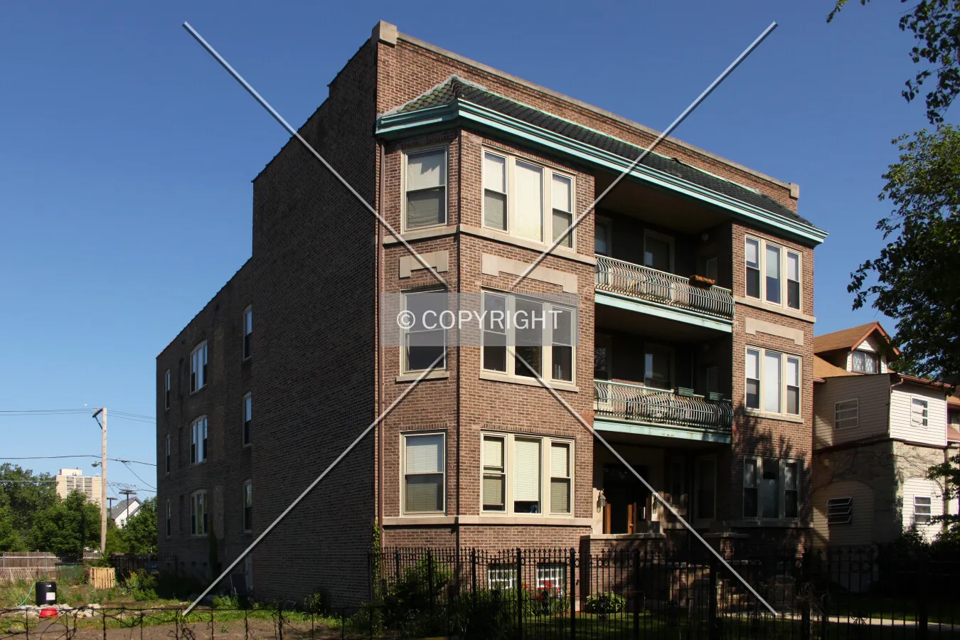Photo 215-243-042
