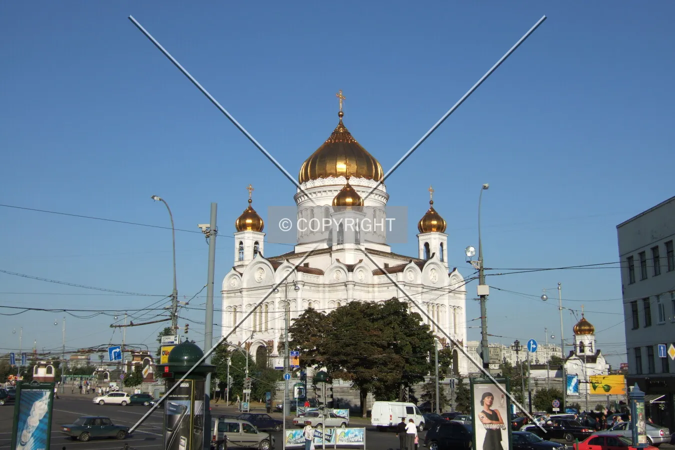 West view near the Kropotkinskaya metro station
