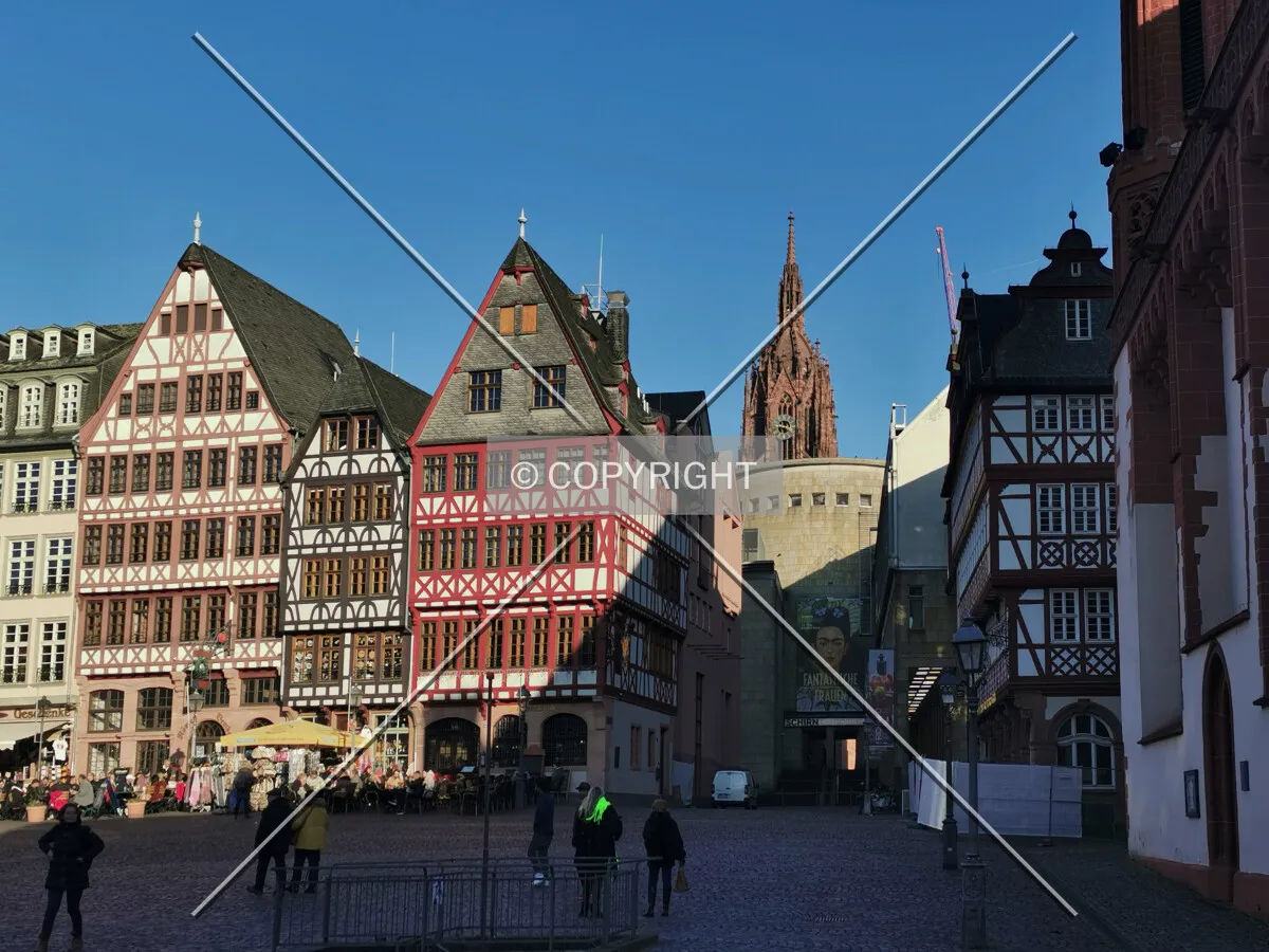 Römerberg (left) and Dom (background)