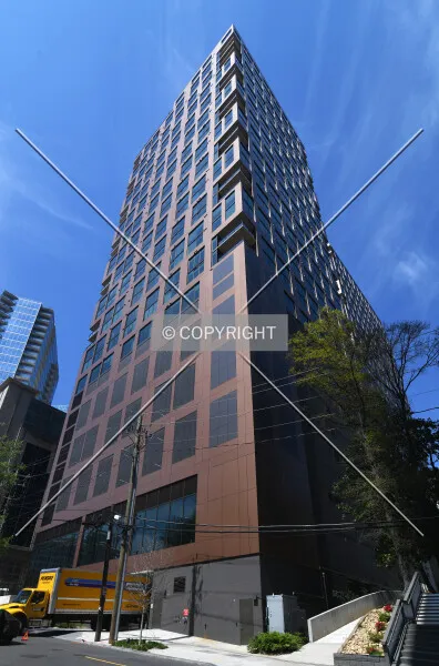 Photo 220-325-714