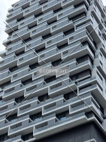 220-426-709