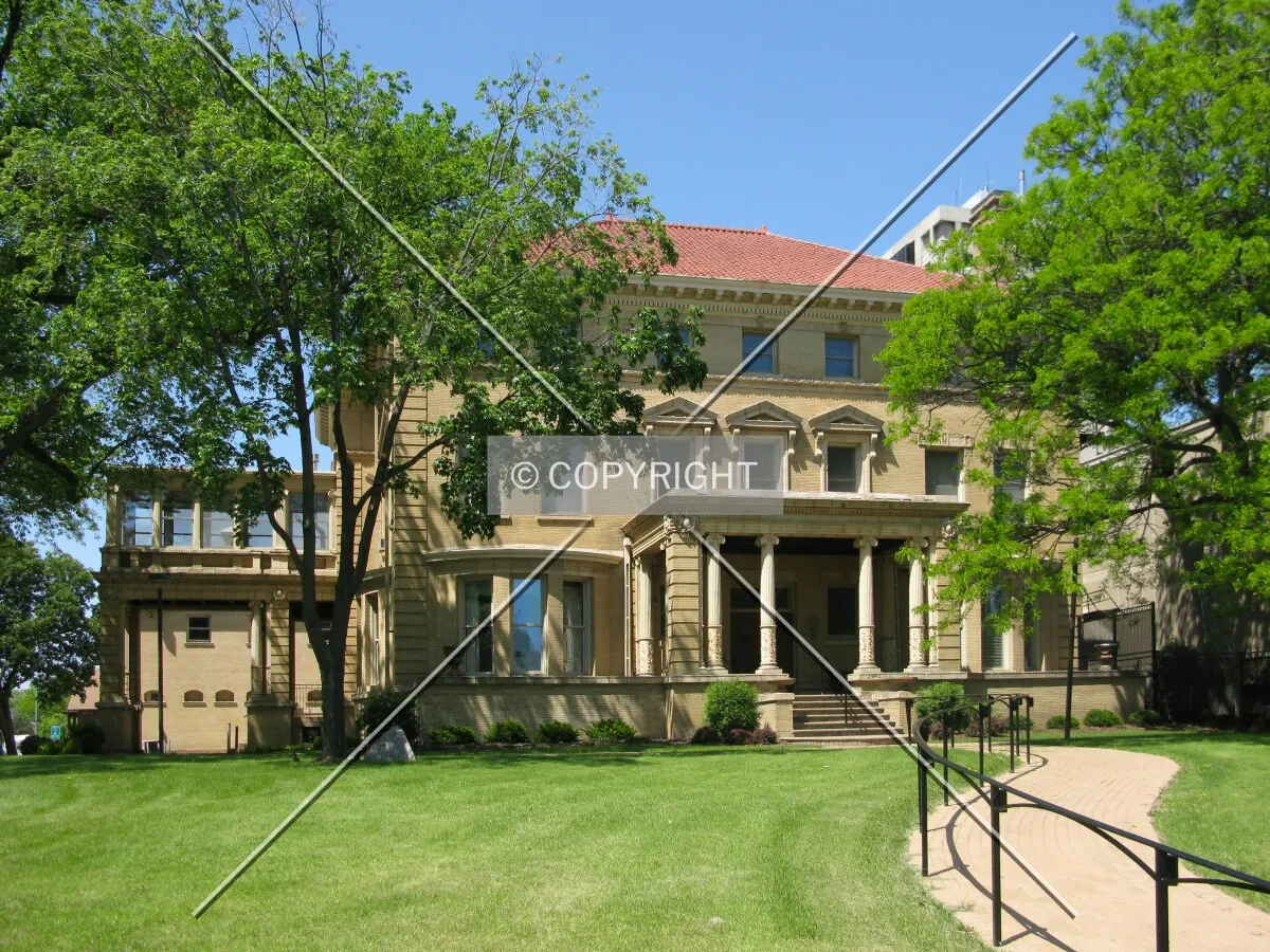 Full front elevation from Park Avenue