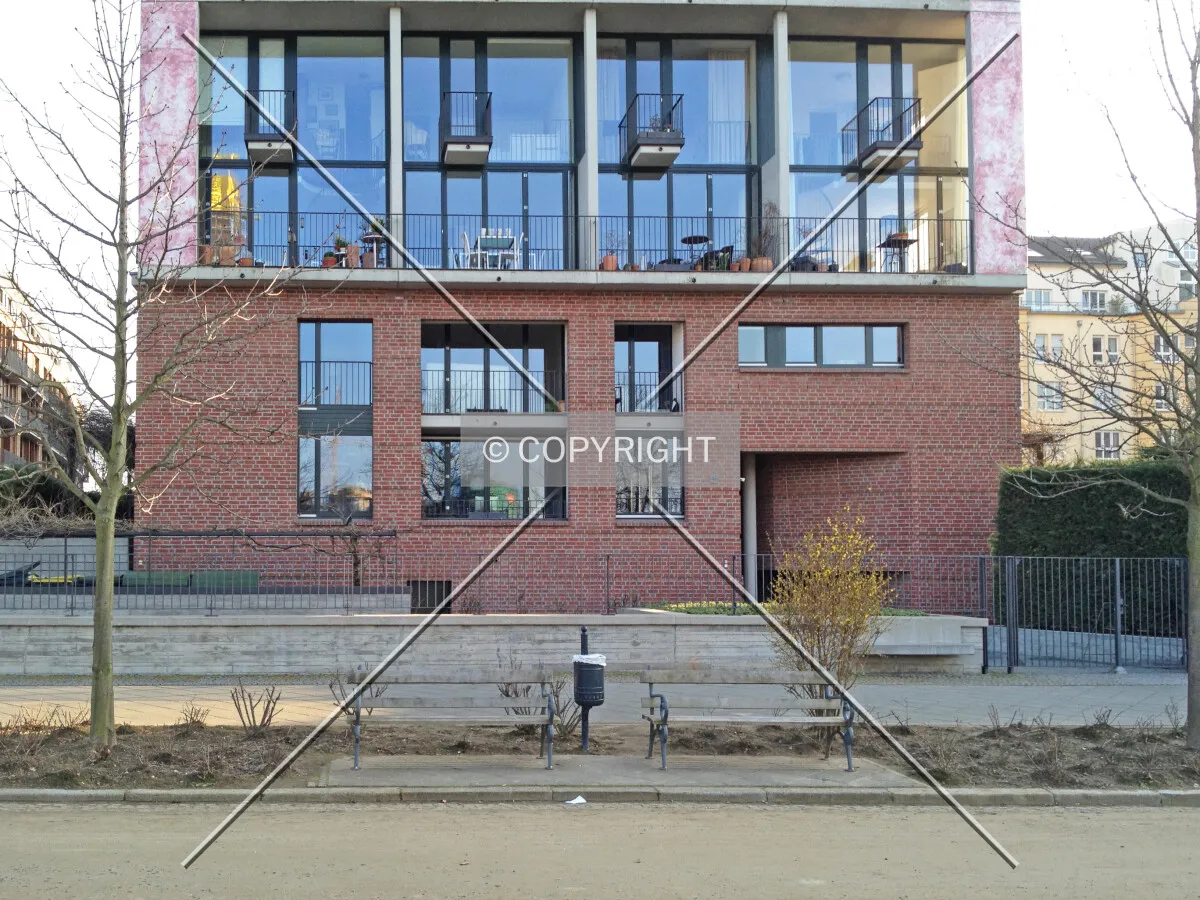 Photo 222-767-753